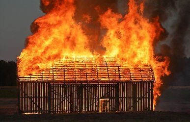 Снос дома после пожара.Снести горелвй дом.Снос дачи после пожара.Снести горелую дачу.