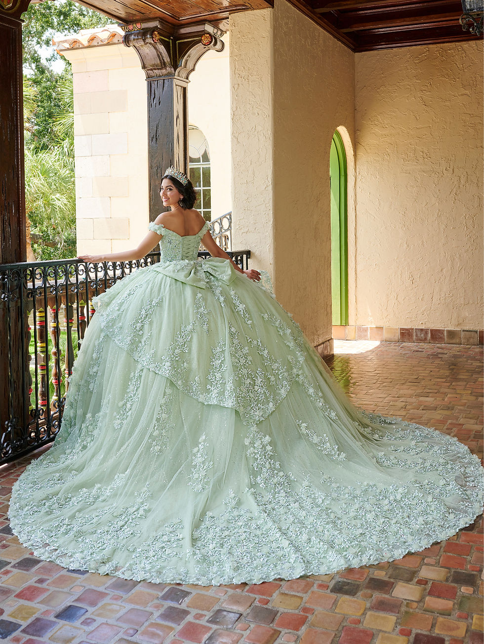 Miniatura: Quinceanera dresses