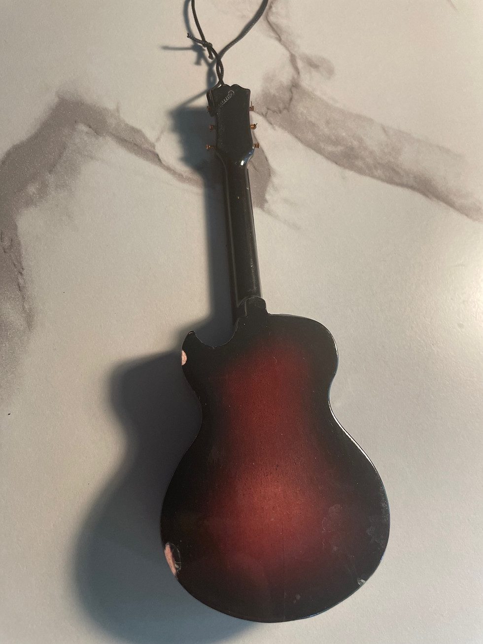 Thumbnail: Jazz guitar model 