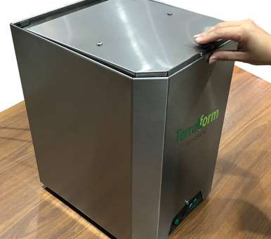 Composteira elétrica transforma restos orgânicos em adubo em 12 horas