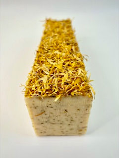 Miniature : 1kg log of fresh marigold butter handmade soap topped with petals