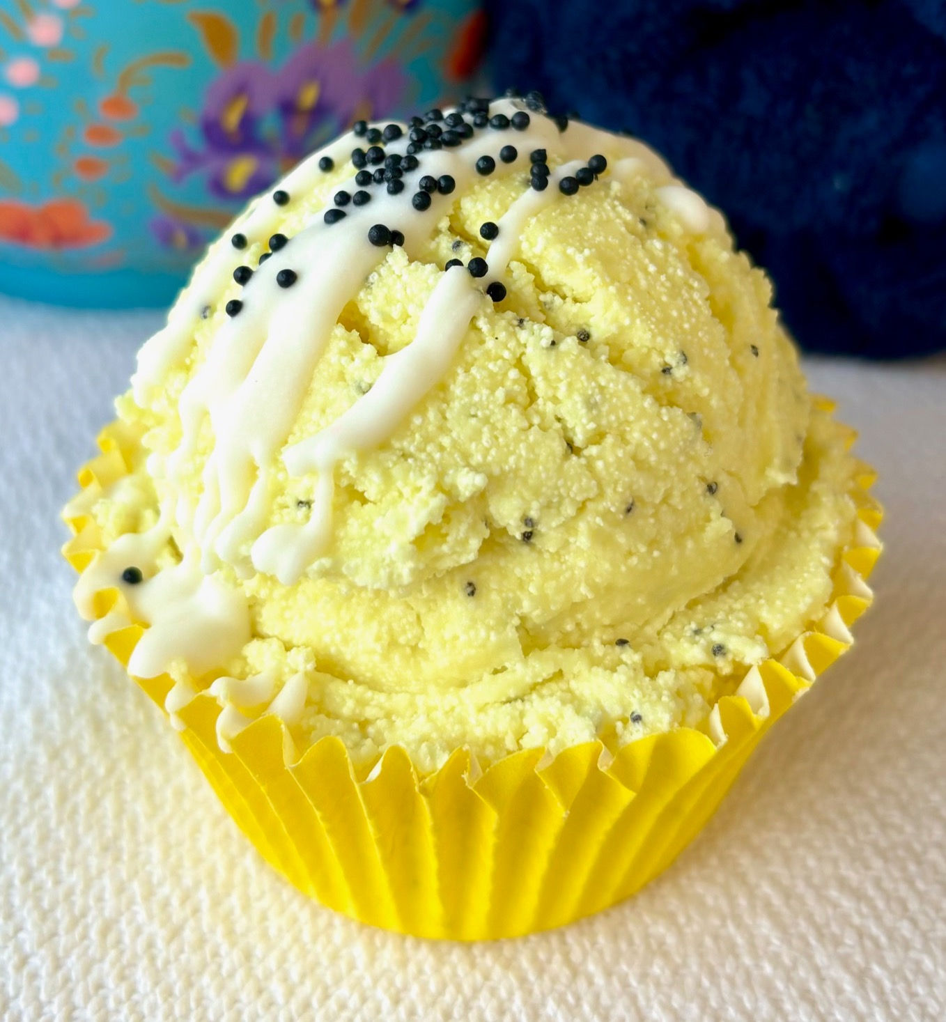 Lemon Poppyseed Fizzing Bath Melt