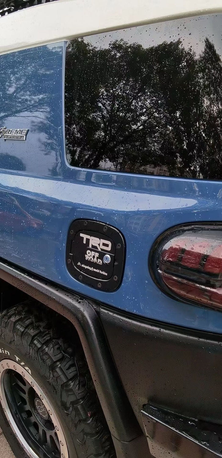 Thumbnail: Toyota FJ Cruiser 07-21 Fuel Cover With Locker
