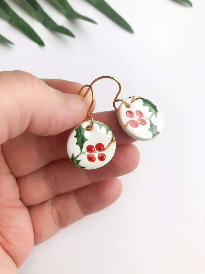 Christmas holly earrings new arrivals
