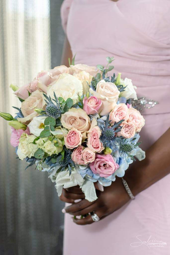 #traditionalbridalbouquet, #bridalbouquet, #mckenziebotanicals