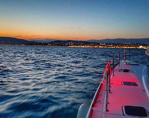 catamaran de nuit