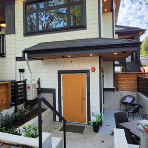 W 15 - sunken patio garden suite