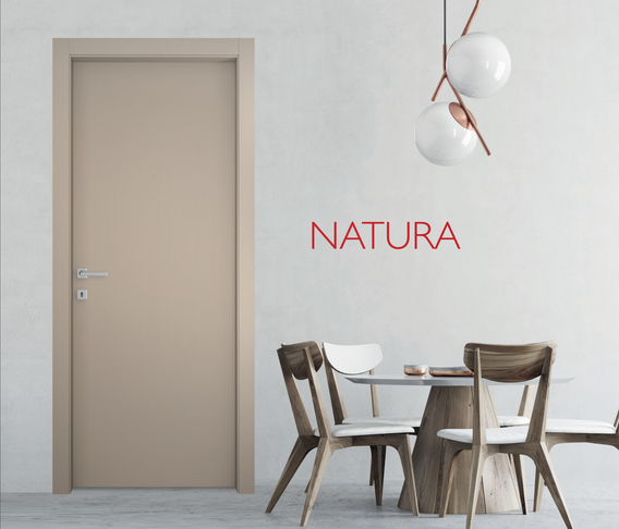 PORTA REVERSIBILE
CON BATTUTA
Porta con battuta, reversibile, con cerniere
brevettate a scomparsa per una migliore
chiusura e serratura magnetica silenziosa.
Facilità e precisione nel montaggio, rendono
la porta ONE unica nel suo genere per la
sua versatilità. Complanare, essenziale, bella
e semplice rendono IDOOR ONE la porta
per eccellenza.