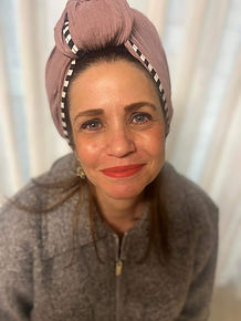 אורית דימבורט - מטפלת טיפול מחובר