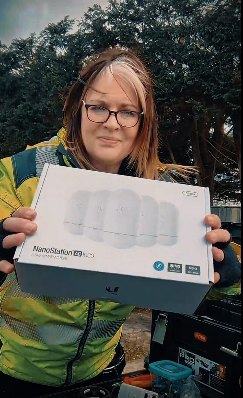 Inside a Commercial Unifi WiFi Install - www.wirewizards.tech