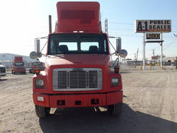 2001 FREIGHTLINER FL70 SINGLE AXLE