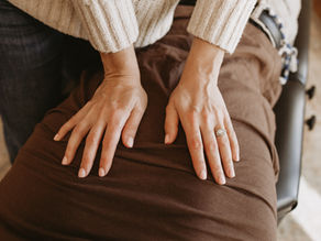 Two Types of Chiropractors: Symptom Relief vs. Traditional Chiropractor