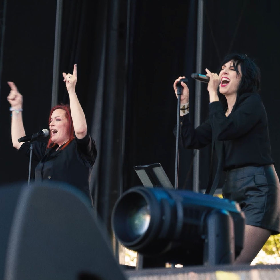 Latifa & Jen