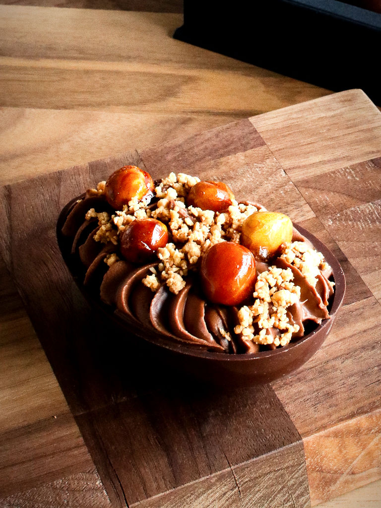 Oeuf Noisettes et chocolat noir