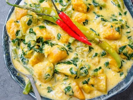 Filipino Ginataang Gulay (Vegetables in Coconut Milk)