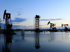 Petróleo supera los 114 dólares tras ultimátum de Trump a Irán; OPEP+ aumenta producción pero con incertidumbre