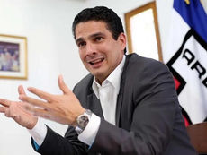 Exalcalde y exdiputado de ARENA, Roberto d'Aubuisson condenado por enriquecimiento ilícito 