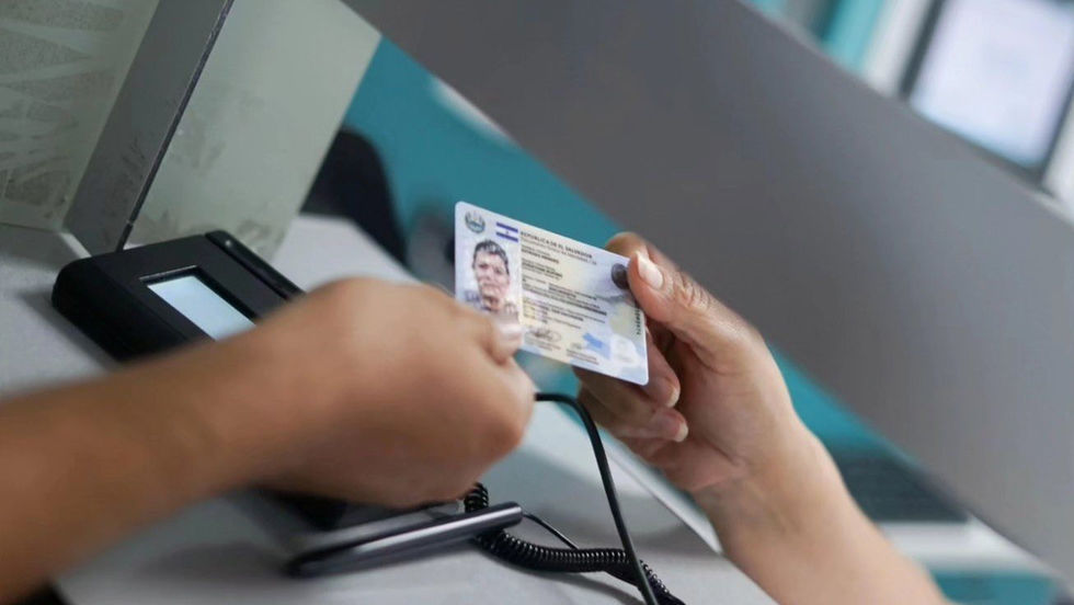 Estado subsidiará renovación gratuita del DUI para más de 400 mil salvadoreños