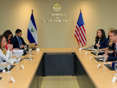 EE.UU. y El Salvador conversan sobre seguridad y derechos humanos