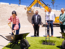Primera Dama Gabriela de Bukele coloca primera piedra del Centro de Maternidad Nacer con Cariño “El Nido”