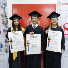 UES gradúa sus primeros Ingenieros Geólogos