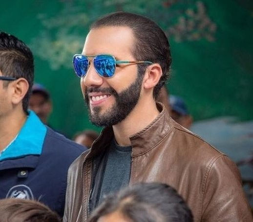 Presidente Bukele reitera oferta de enviar presos a Colombia y cuestiona a Petro