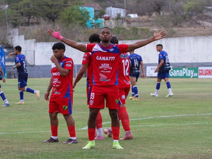 Firpo sigue fuerte: vence 2-0 a Fuerte San Francisco y mantiene buen ritmo