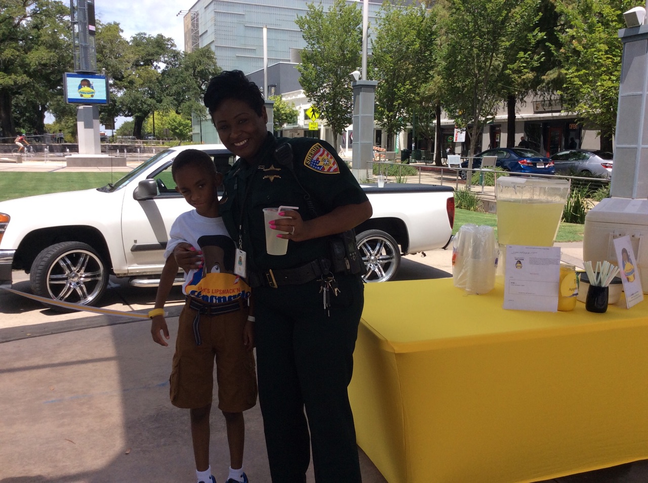 Free Lemonade for Law Enforcement