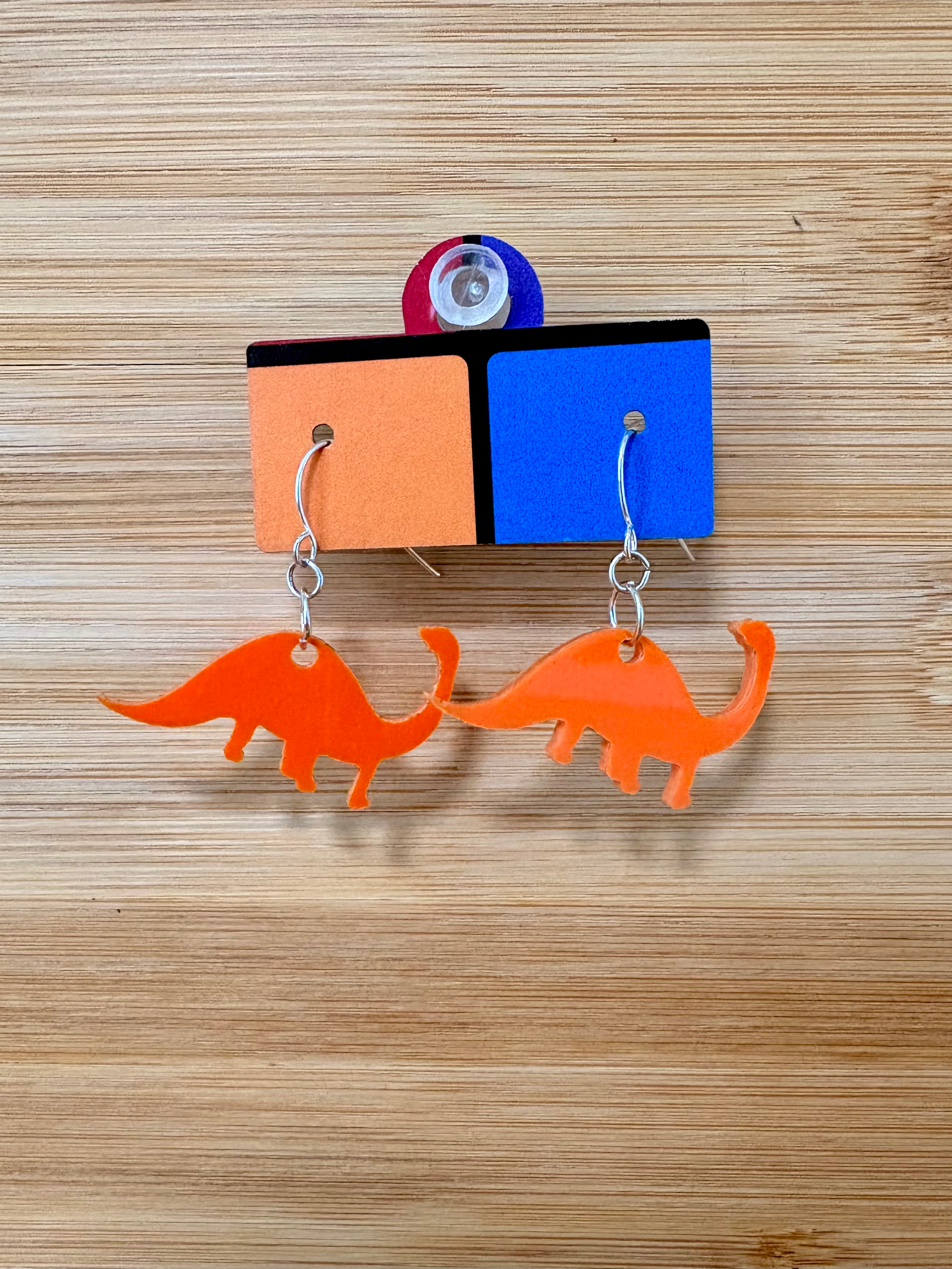 Bronto earrings 