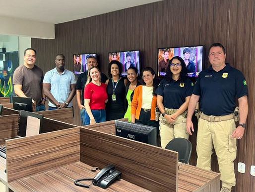 Representantes do Núcleo de Comunicação Social da PRF/AL realizam visita à TV Ponta Verde