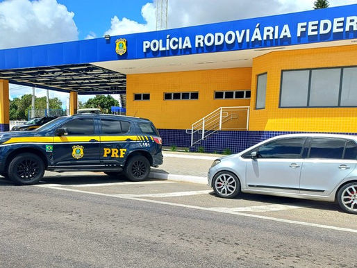Dois carros roubados são recuperados pela PRF no Agreste de Pernambuco