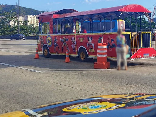 Trenzinho da alegria' é apreendido na Ponte Rio-Niterói