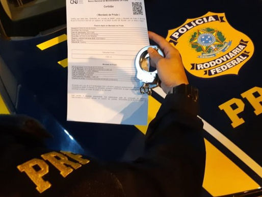 PRF prende cidadão chinês com mandado de prisão internacional na BR-242, em Seabra (BA)