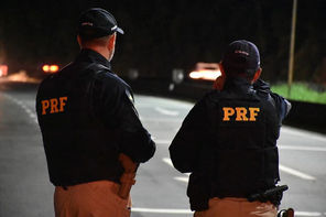 PRF resgata criança de 6 anos perdida às margens da BR-040