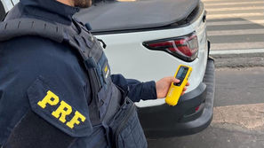 PRF prende condutor em flagrante por embriaguez ao volante, após perder o controle do veículo e se envolver em acidente na BR-316