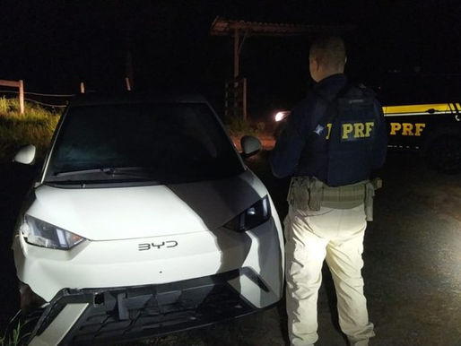 BYD Dolphin Mini tomado de assalto na BR-262 é recuperado pela PRF em Rio Casca (MG)