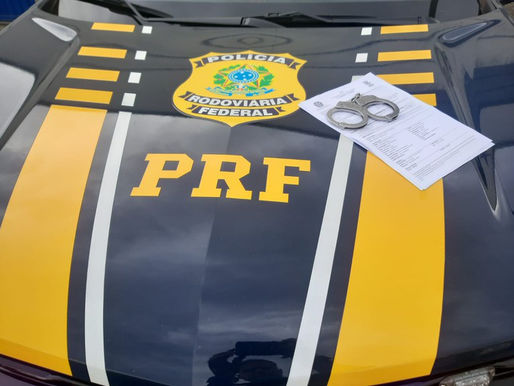 PRF prende traficante foragido da Justiça viajando em carro de aplicativo no Sul de Minas Gerais