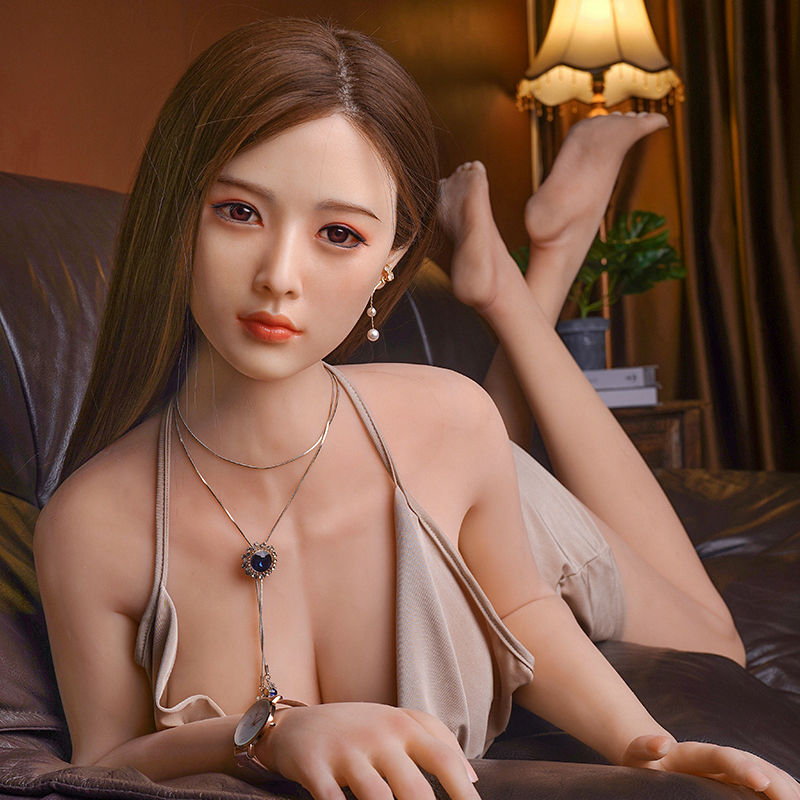 Thumbnail: Lili