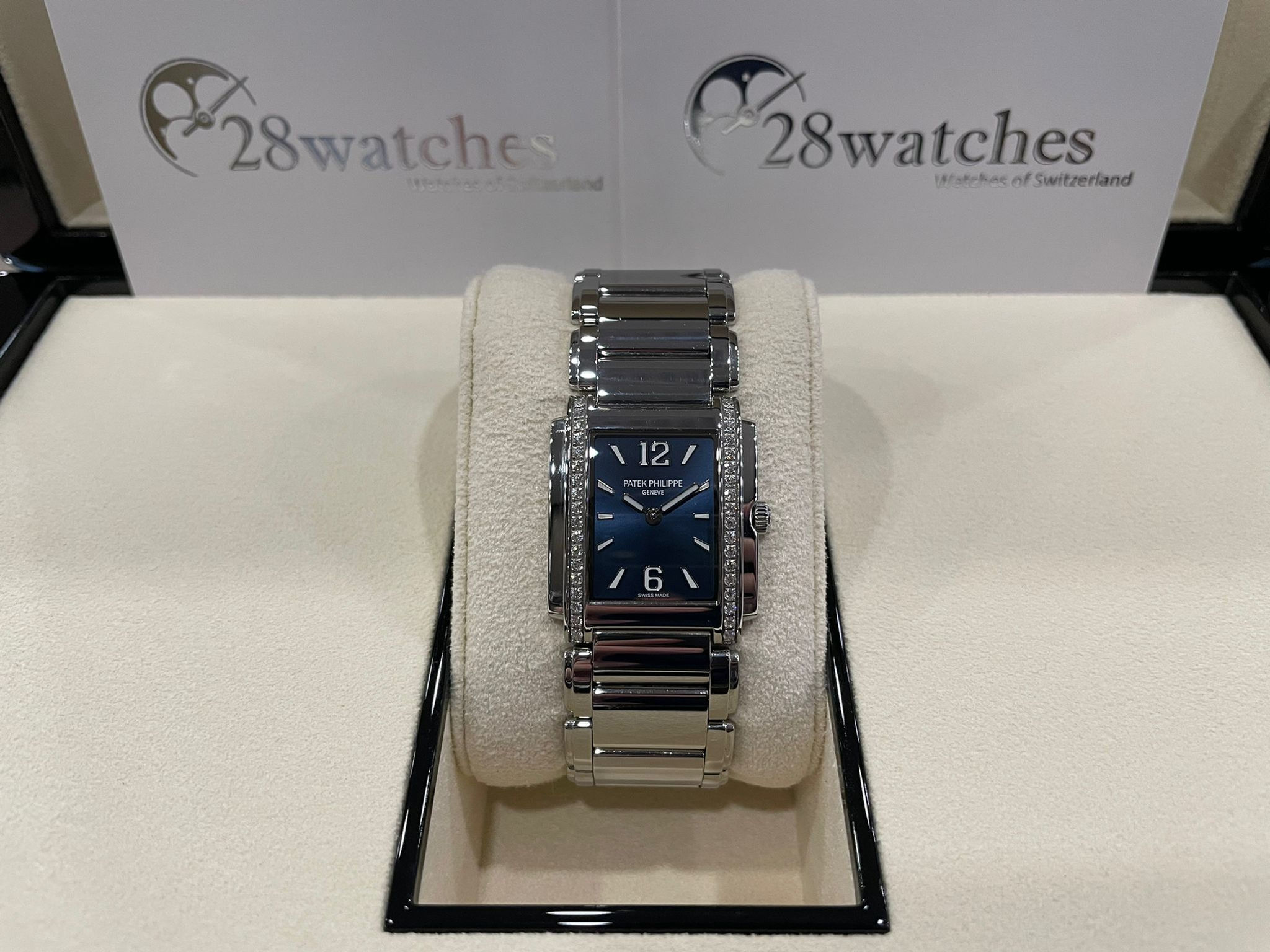 Pre-Owned Patek Philippe Twenty~4 4910/1200A-001 - Tsim Sha Tsui branch