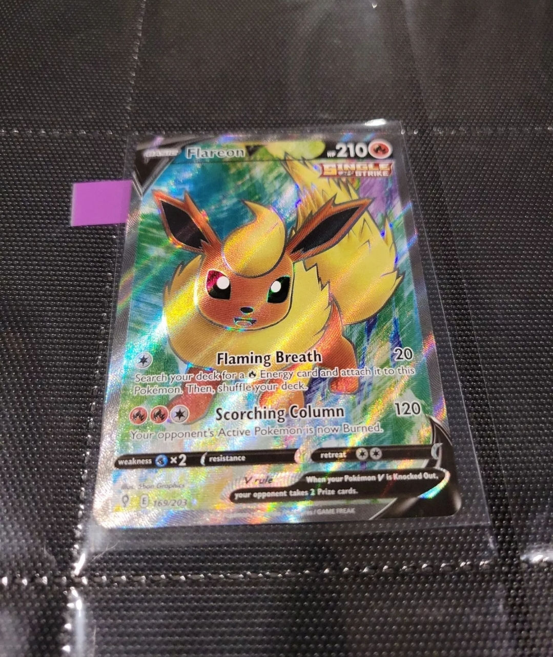 Flareon V 169/203 (NM) Sword & Shield:Evolving Skies