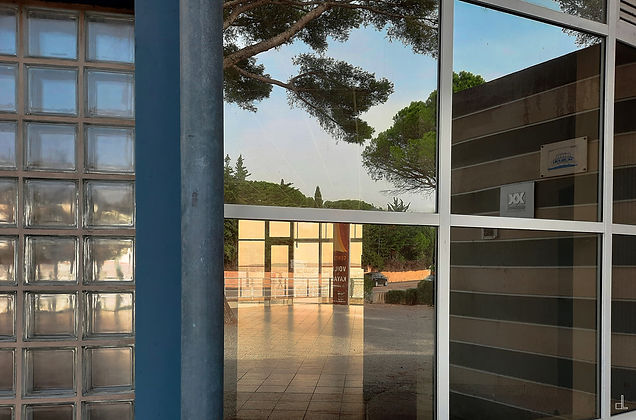 photographie contemporaine christian lefevre reflet de la vie-pave de verre- signe.jpg