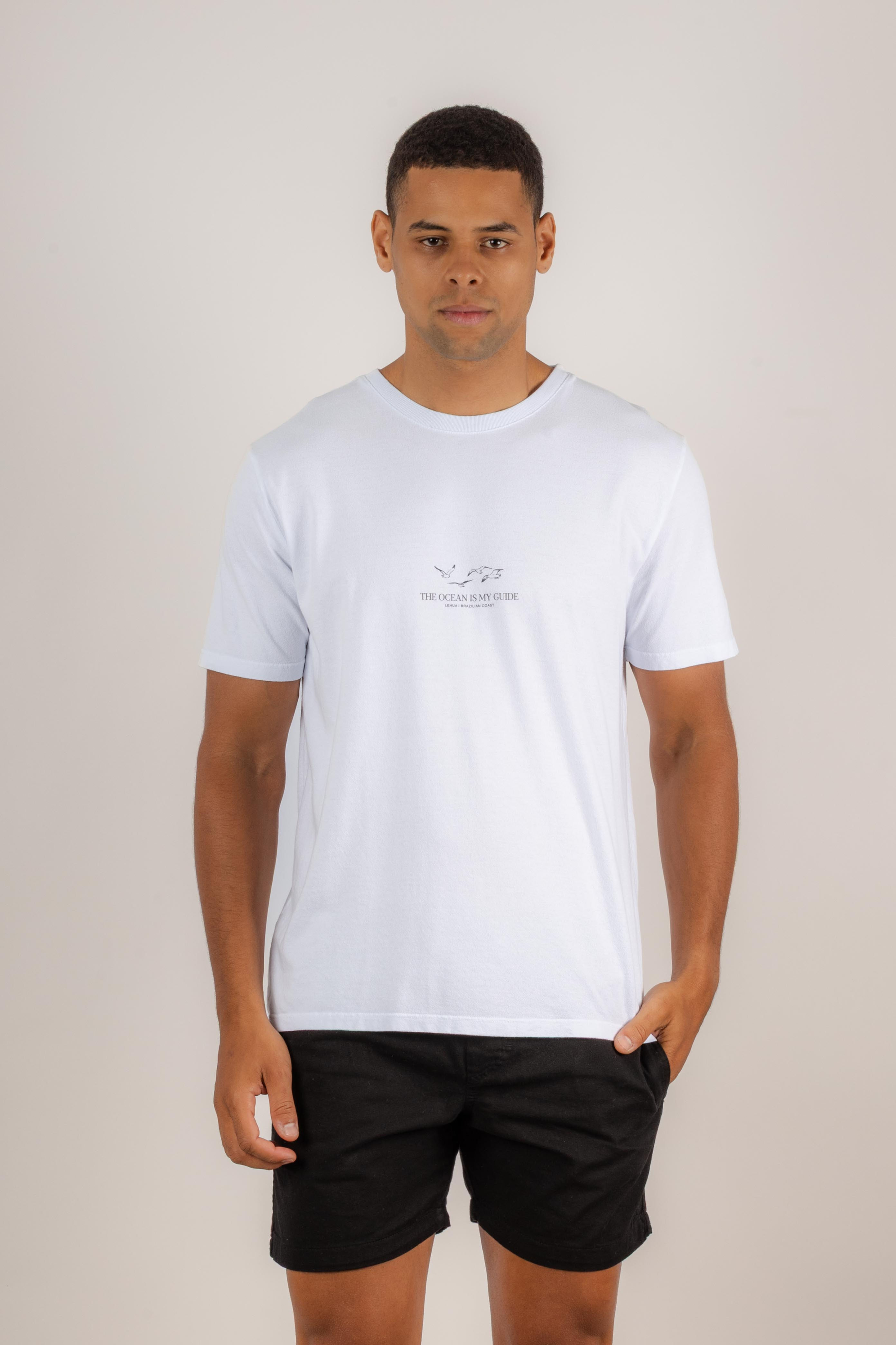 T-SHIRT OCEAN IS MY GUIDE BRANCA
