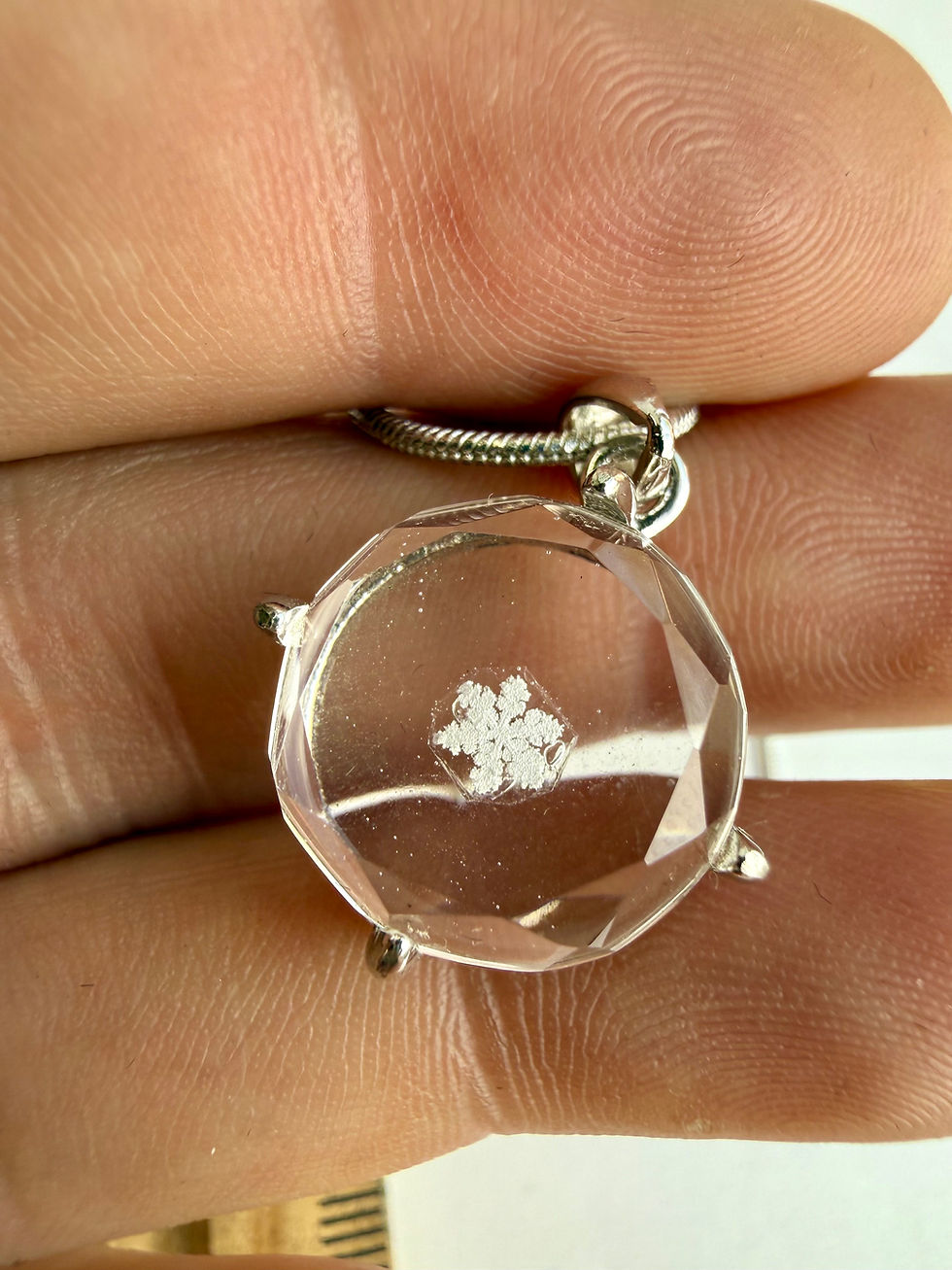 Miniaturbild: Pendant-Quartz/Preserved Snowflake 