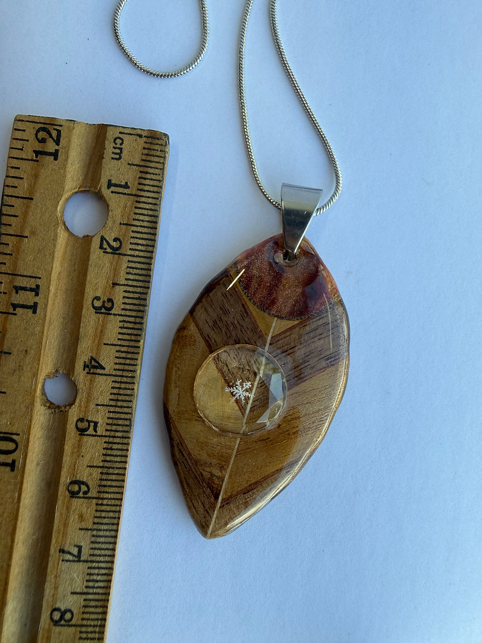Miniaturbild: Preserved Snowflake Exotic Wood Pendant, Clear Quartz Necklace, Real Snowflake J