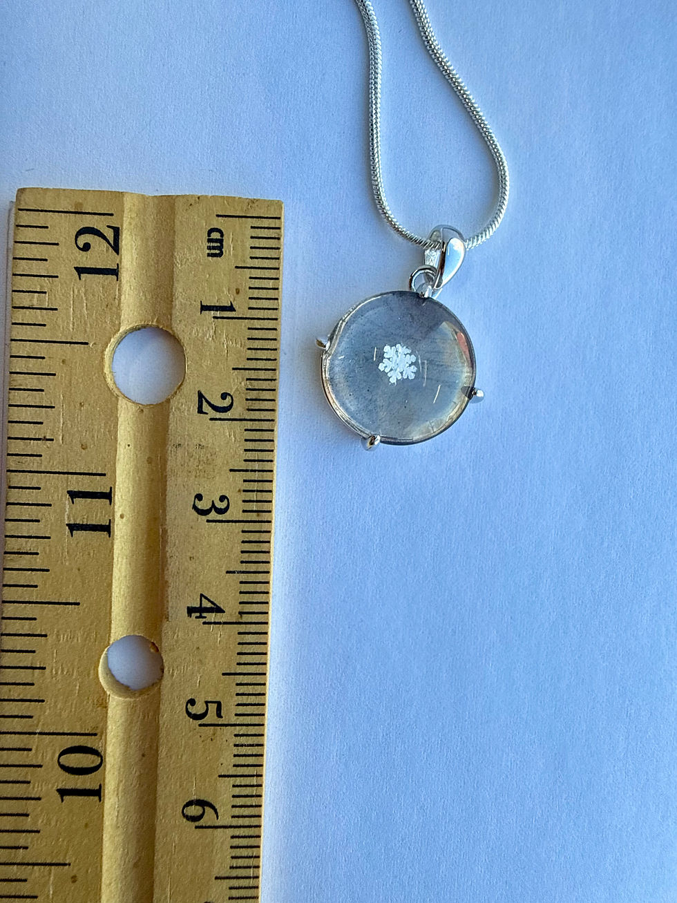 Thumbnail: Pendant-15mm Glass/Preserved Snowflake
