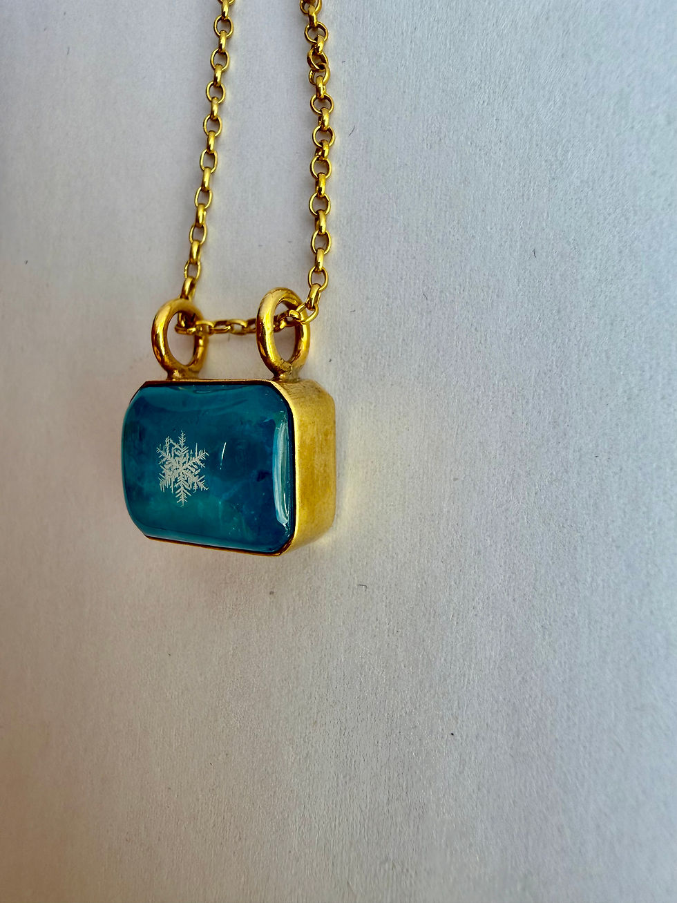 Thumbnail: Pendant-Aquamarine/Preserved Snowflake