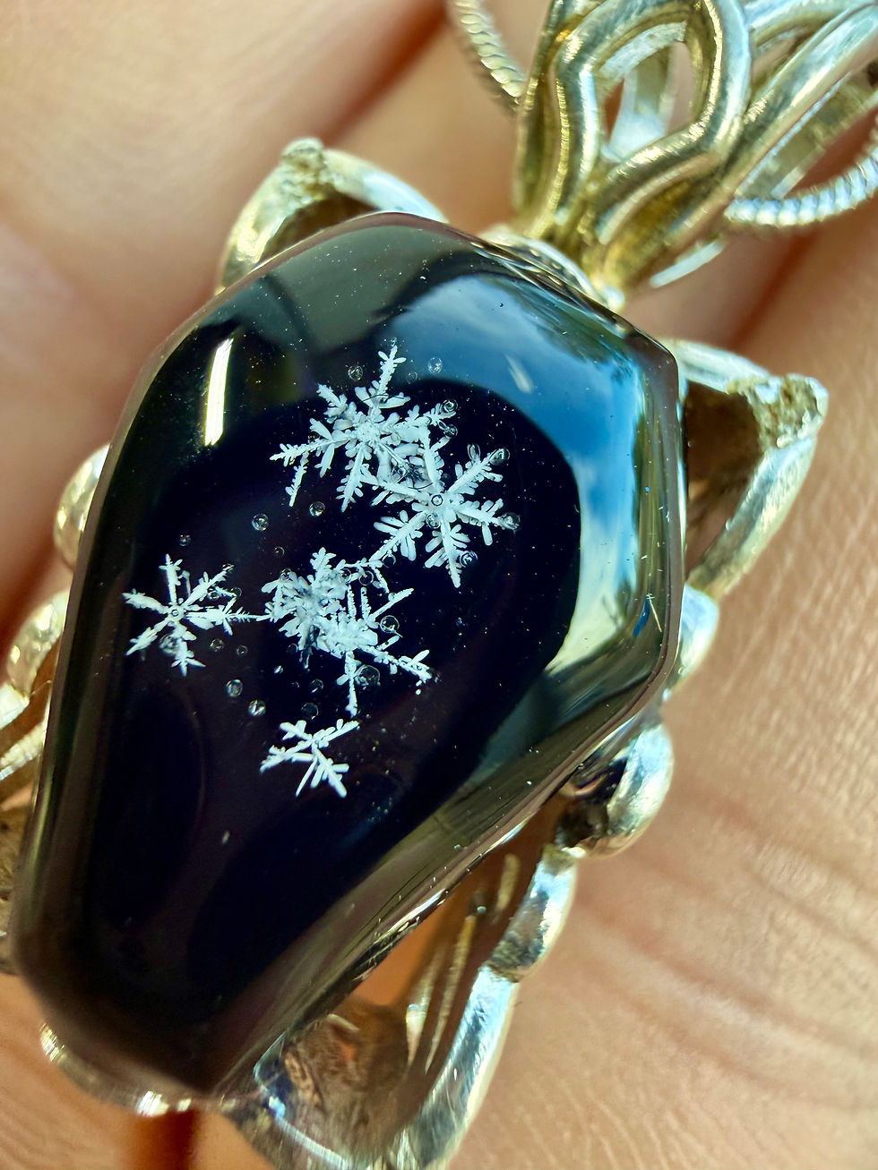 Miniaturbild: Preserved Snowflake Onyx Pendant, Sterling Silver Necklace, Real Snowflake Jewel