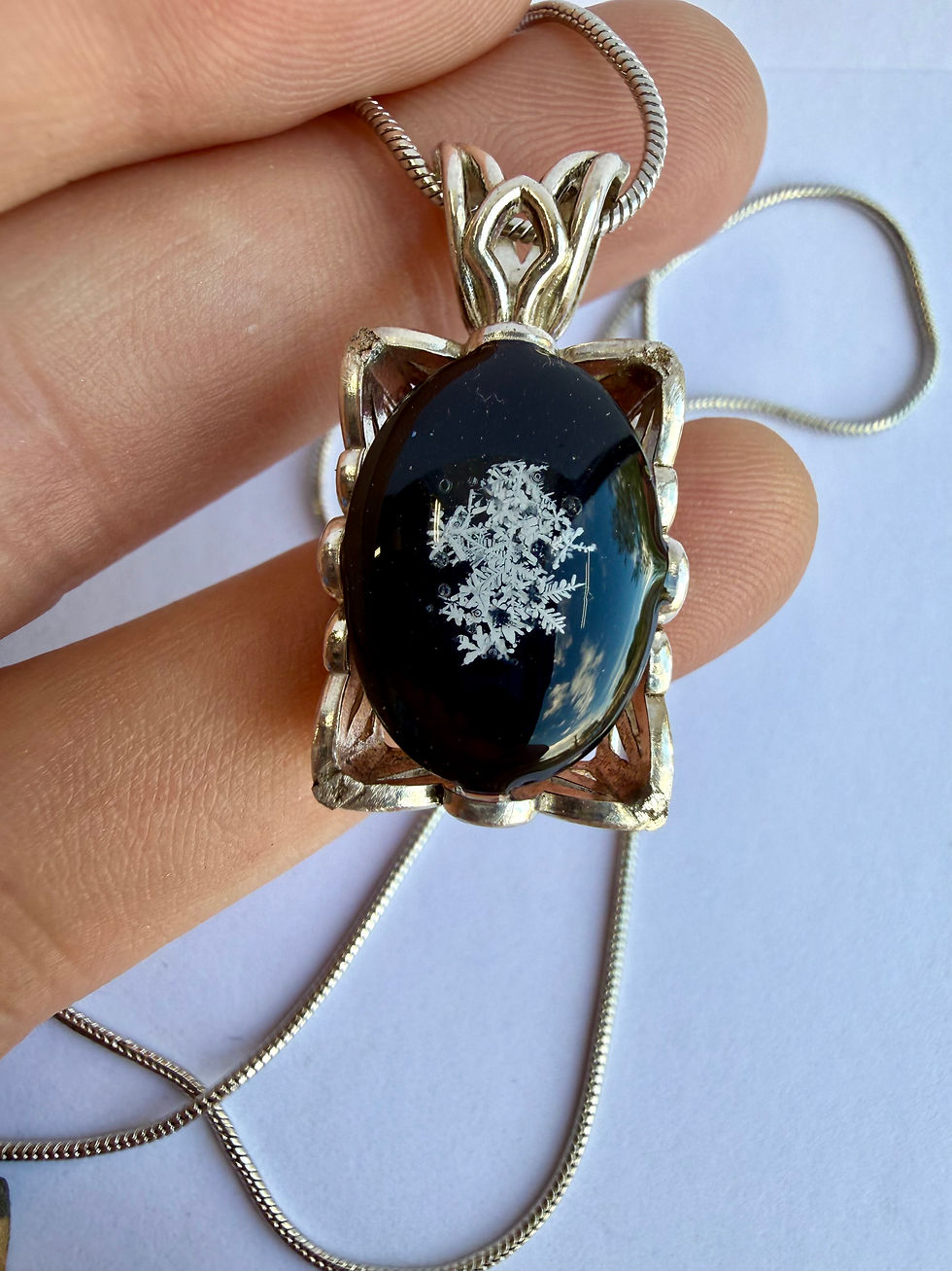 Miniaturbild: Preserved Snowflake Onyx Pendant, Sterling Silver Necklace, Real Snowflake Jewel
