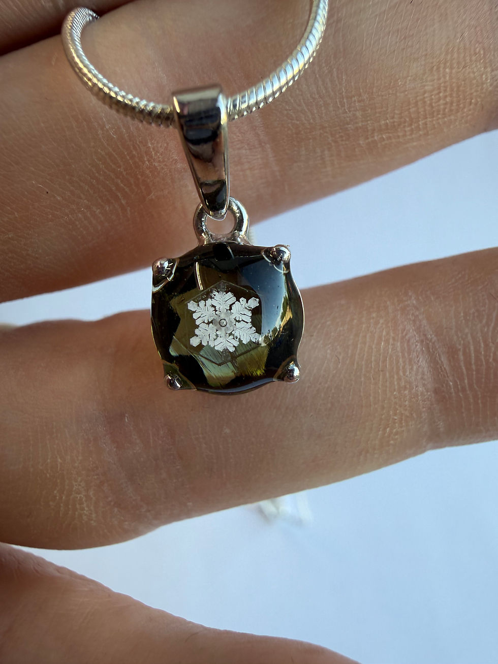 Miniaturbild: Pendant-Moldavite/Preserved Snowflake