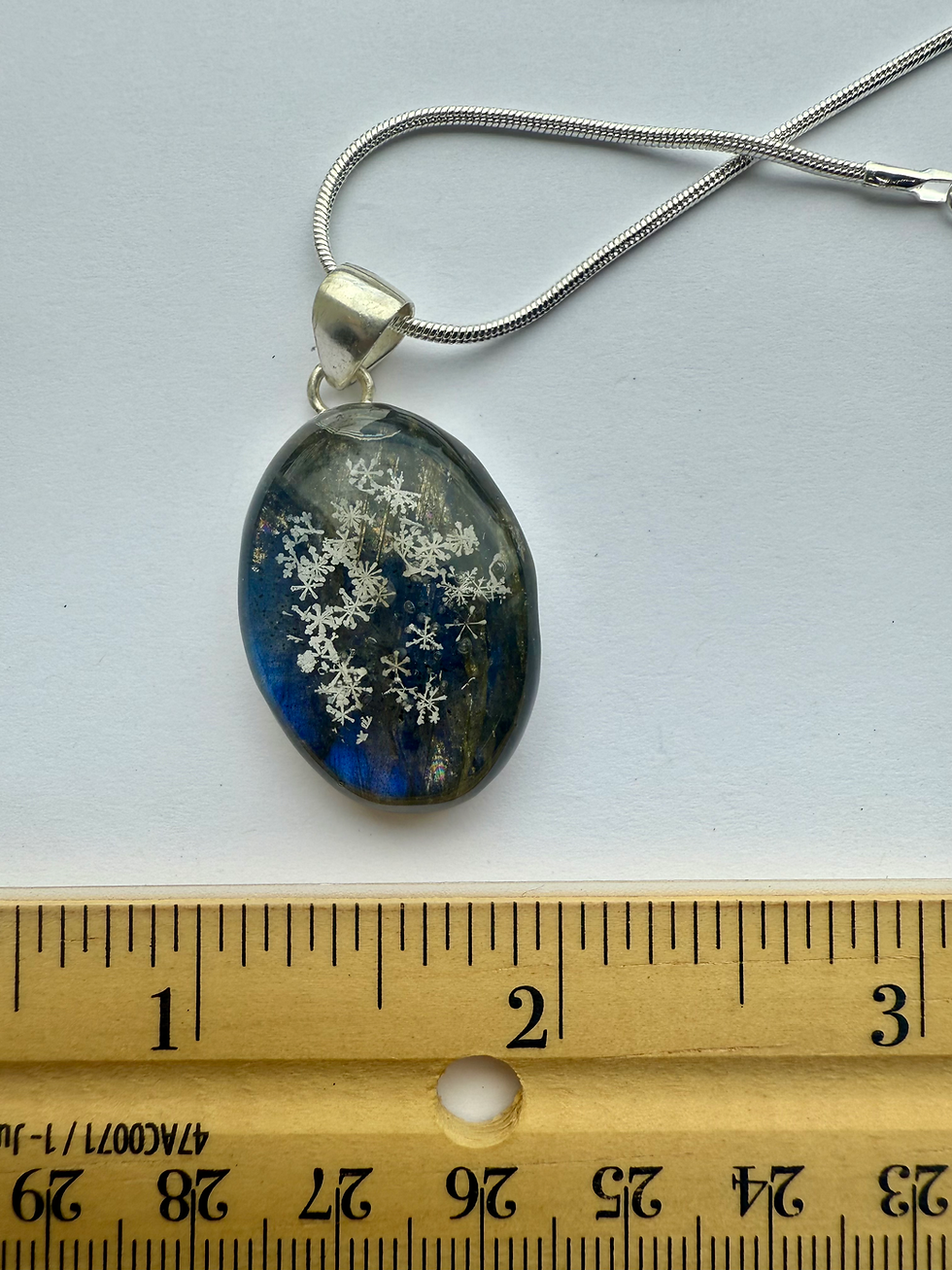 Thumbnail: Pendant-Labradorite/Preserved Snowflake 